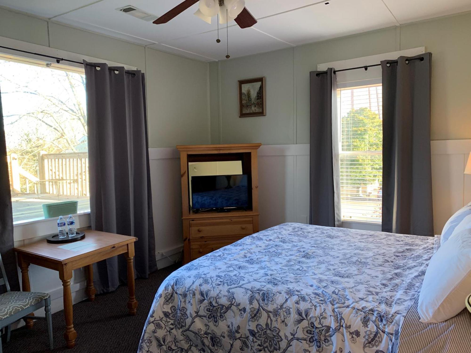 Woodbridge & Tavern Hotel Jasper